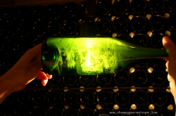 Champagne METEYER Pre & Fils - Sediment in the bottle